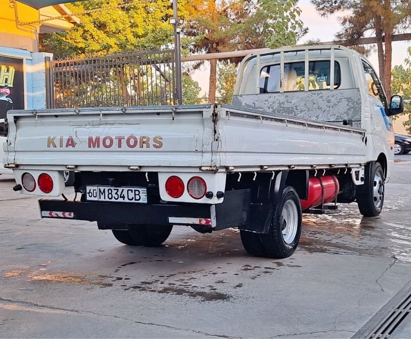 Kia Bongo 1.4 сотилади