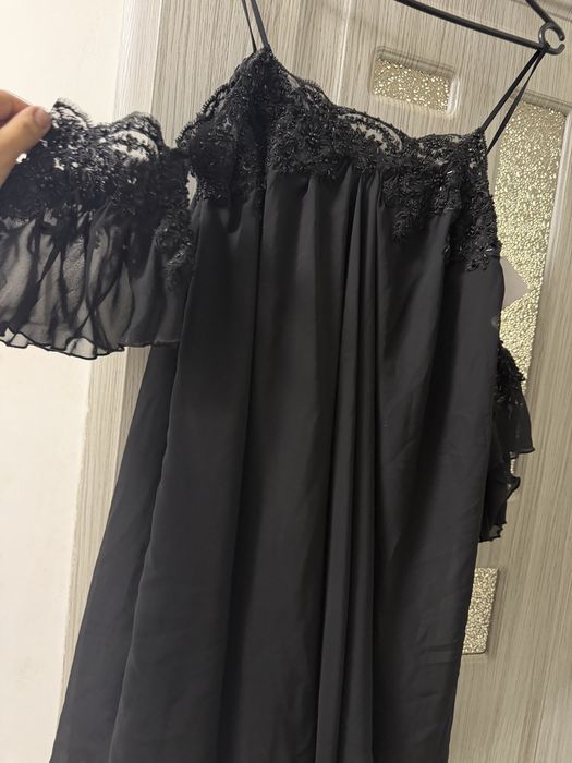 Rochie eleganta vaporoasa