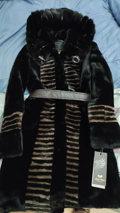 Шуба мутон с норковыми вставками