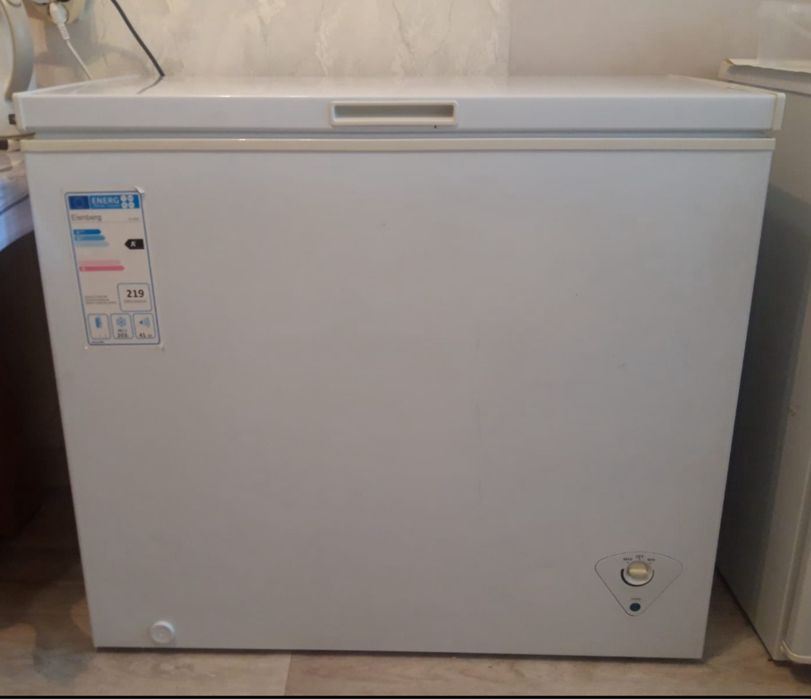 Морозильная камера Ларь