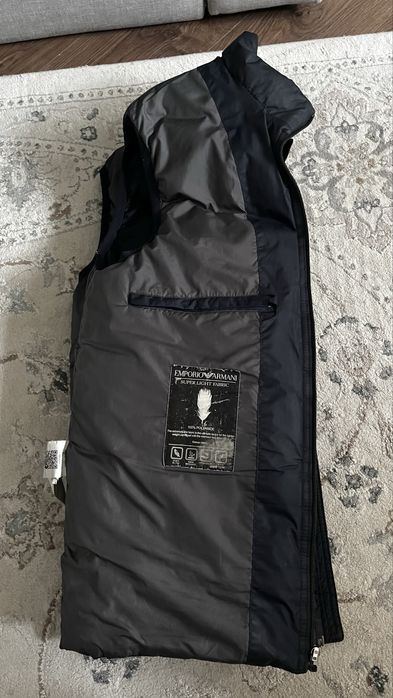 Жилетка EA7 ,темно синея