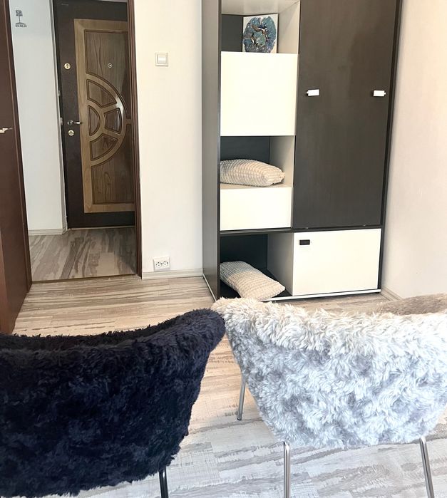 Persoană fizică închiriez ap 3 camere, Et 1, stația Fortuna. A.Vlaicu