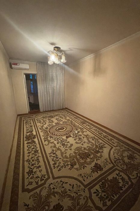 Продается 2× комнатная кварьира в Юнусабаде.  Релторам не беспокоить!!
