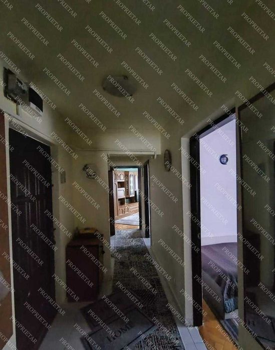 Persoană fizică, vânzare apartament 4 camere sau schimb cu 2 camere