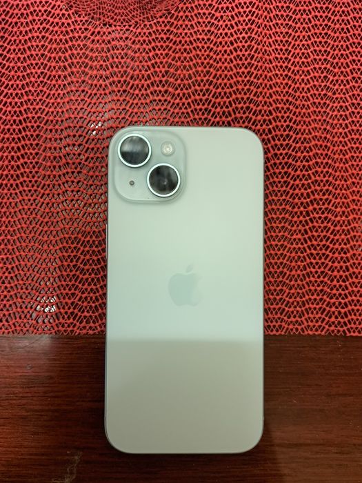 Telefon iPhone 15