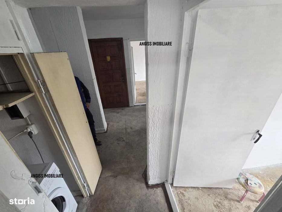 APARTAMENT 2 CAMERE Str. Podgoriilor ---Etaj.3