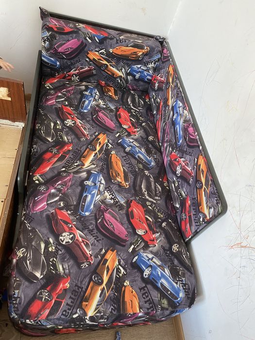 Бесплатно две кровати