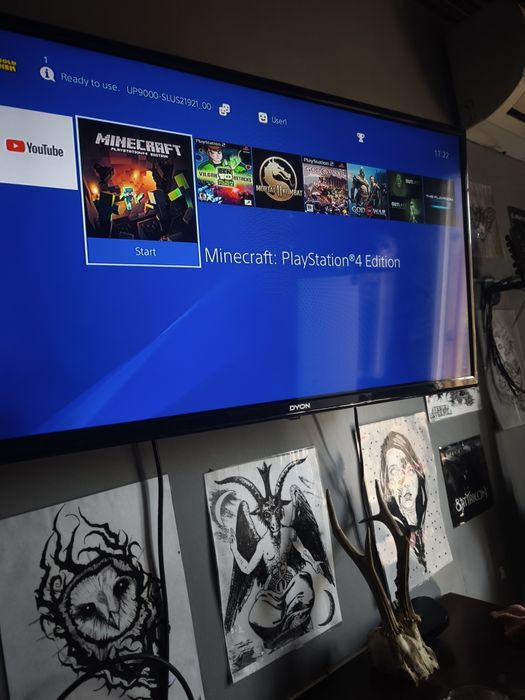Хакнат PlayStation 4 (500GB) + 2 Джойстика + Игри (GoldHEN v9.60)