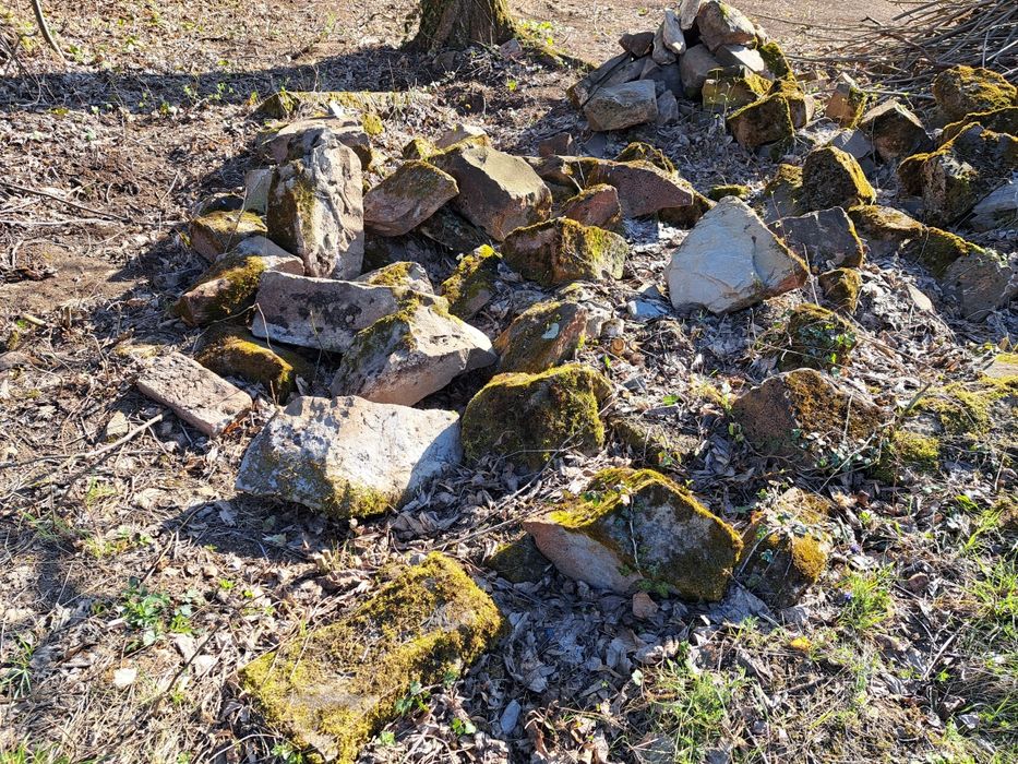 Продавам дялани камъни