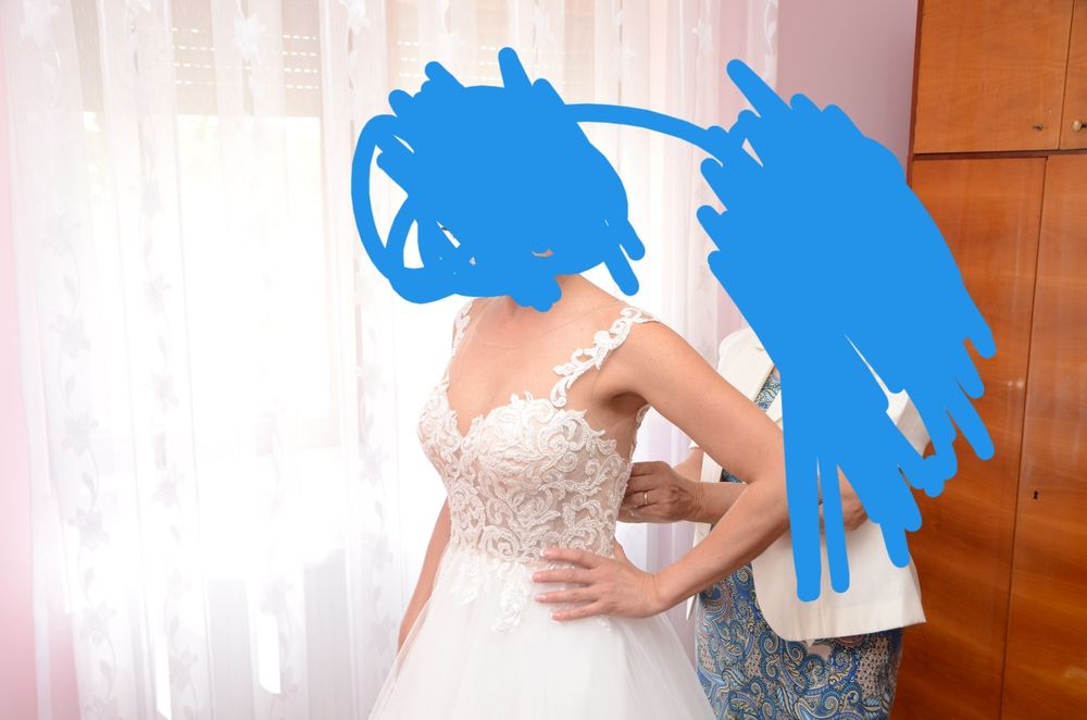 Vand rochie mireasa