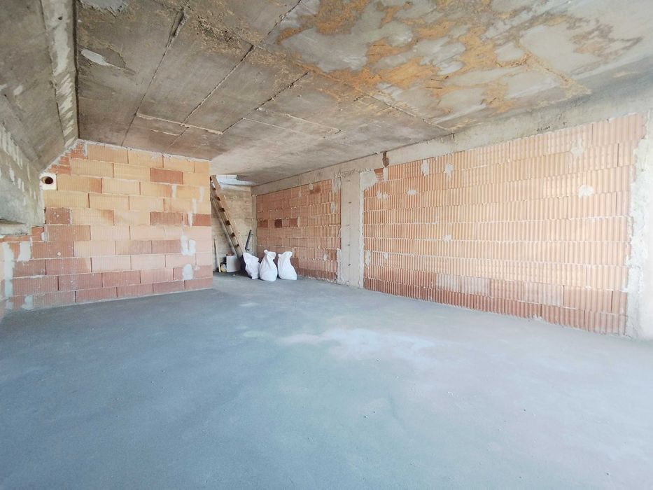 Продава се Мезонет в Перник, Център - 138 кв.м за 1375 €/кв.м - Снимка #1