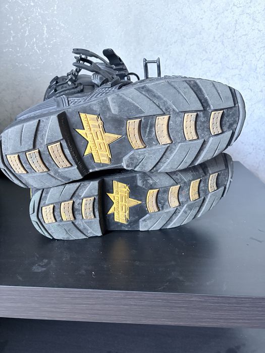 Продам icon field armor boots