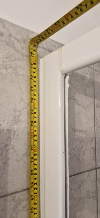 Cabina de dus cu cadă
