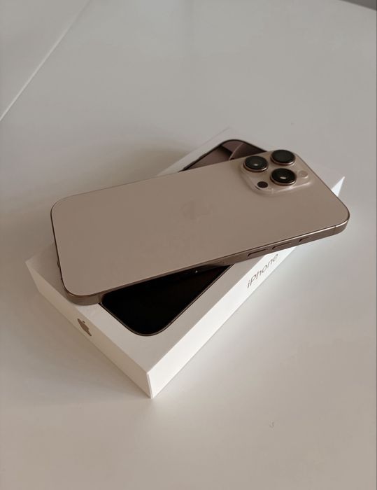 Iphone 16 Pro Max Gold 256 Gb Baterie 95%