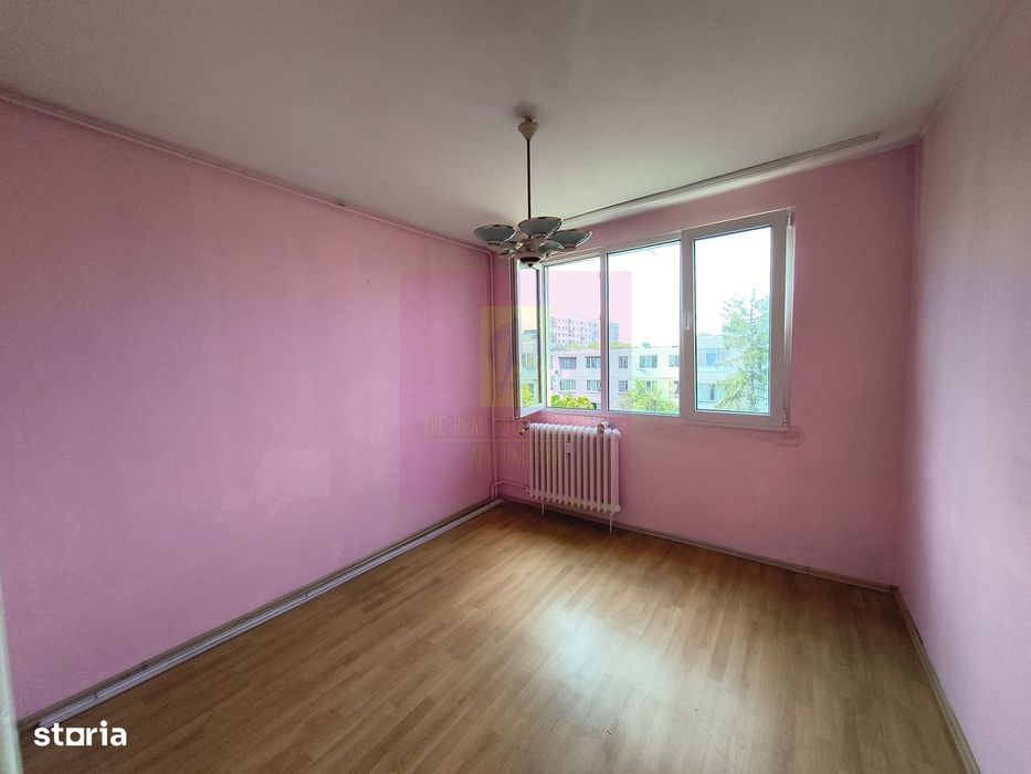 Drumul Taberei - Valea Ialomiței,  Apartament 3 camere în Bloc P+4