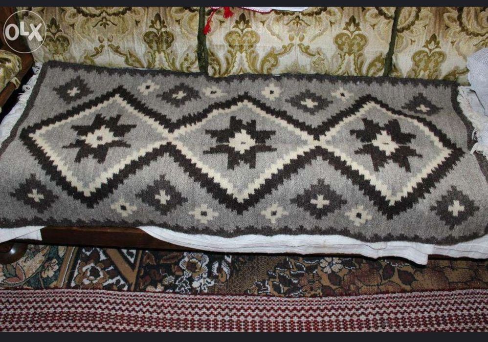 Vând ii tradiționale, costume tradiționale copii si adulți și bundiițe