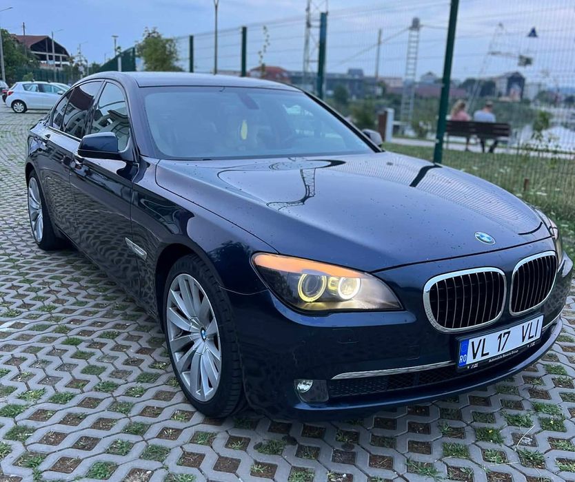 BMW SERIA 7  /     730 D    / 200k km REALI !!!