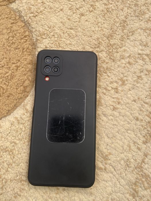 Продам смартфон Самсунг А12