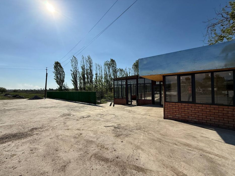 Готовый Кафе-Чайхана в Бустанлыкском районе возле гор и курортов