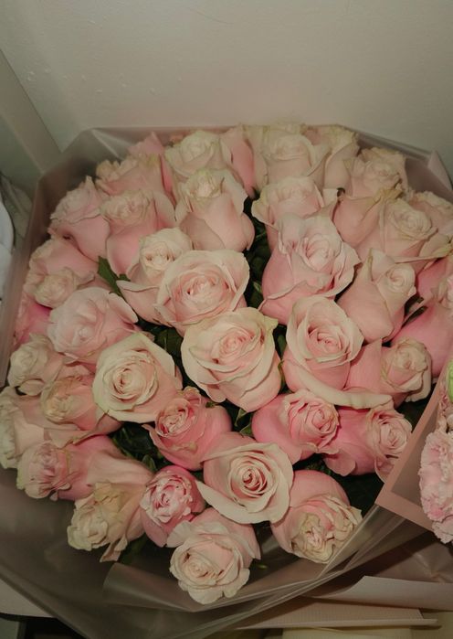 Красивый букет цветов. Розы