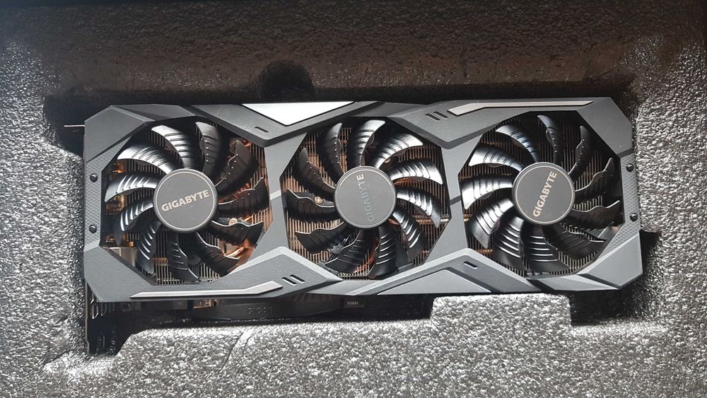 Видеокарта NVIDIA GeForce RTX 2080 SUPER GAMING OC 8G
