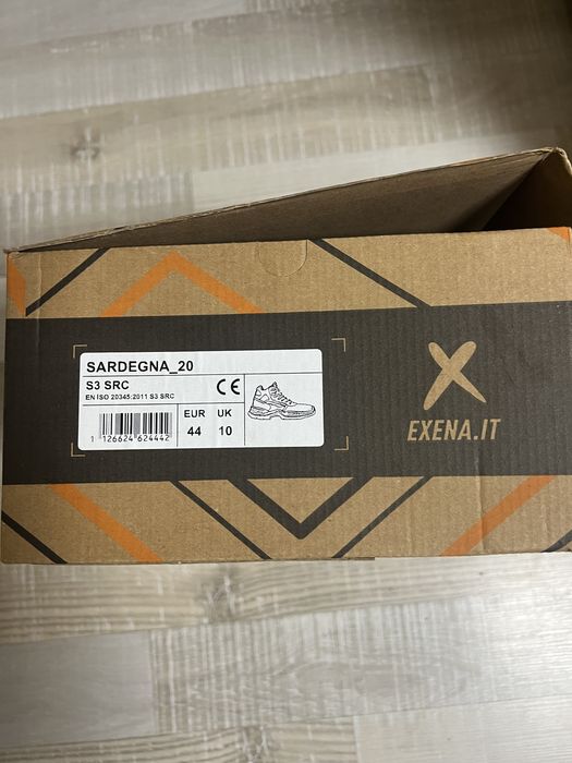 Работни обувки Sardegna 44ти номер чисто нови