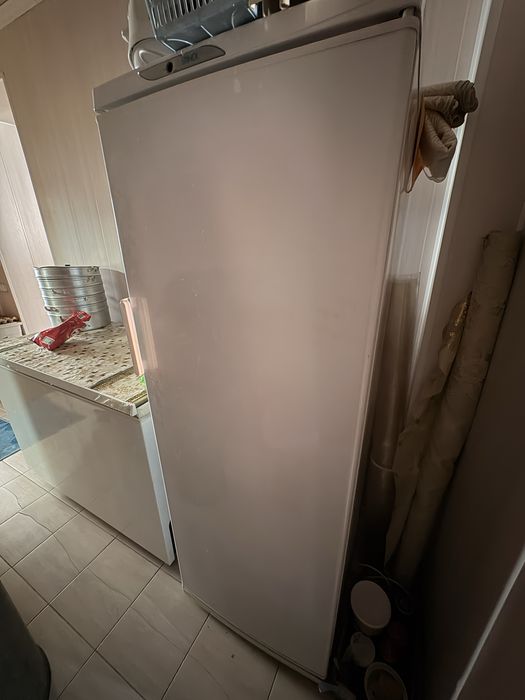 Продам морозильную камеру STINOL
