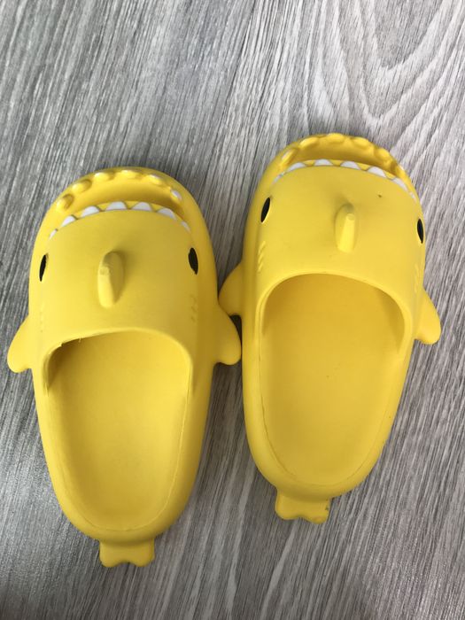 Сланцы Акулы детские
