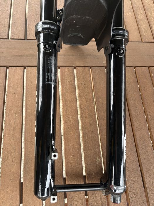 RockShox Lyrik Ultimate 29” въздушна вилка за велосиед