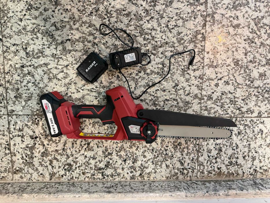 R20 Резачка акум. 400mm SDS 3/8"1.3mm 57 40V 2x2Ah SBCS20 / R20 Резачка безчеткова 20cm