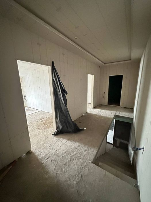 Srochna!!! Dupleks 5 xona Keles  betonka zamona roparasida yo'l yuzida