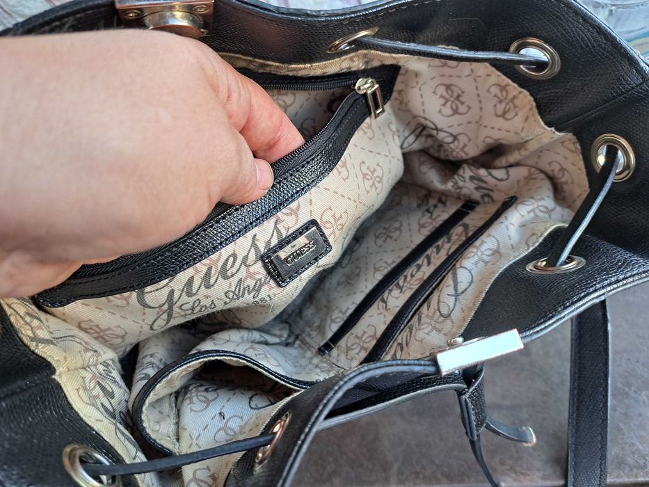 дамска чанта GUESS,черна чанта,гес