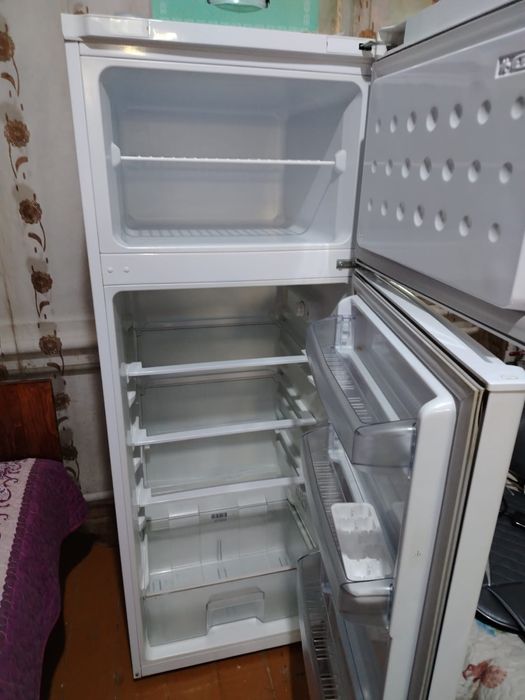 Продам холодильник в Талдыкургане
