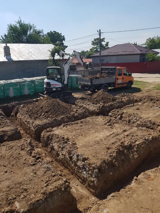 Inchiriez buldoexcavator buldozer excavator compactor miniincarcator