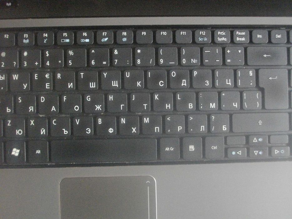 15,6" 39,62см ACER Aspire 5551 Отличен ЛАПТОП RAM 4GB HD 120 2,10 GHz