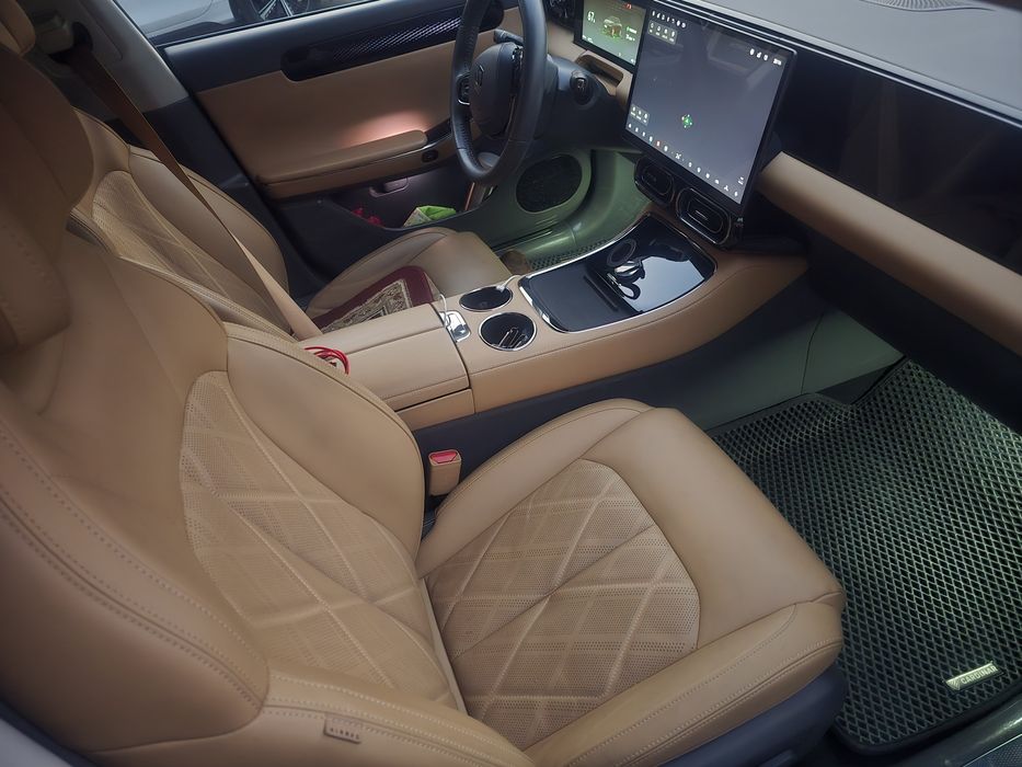 Машина в хорош в хорошем состоянии