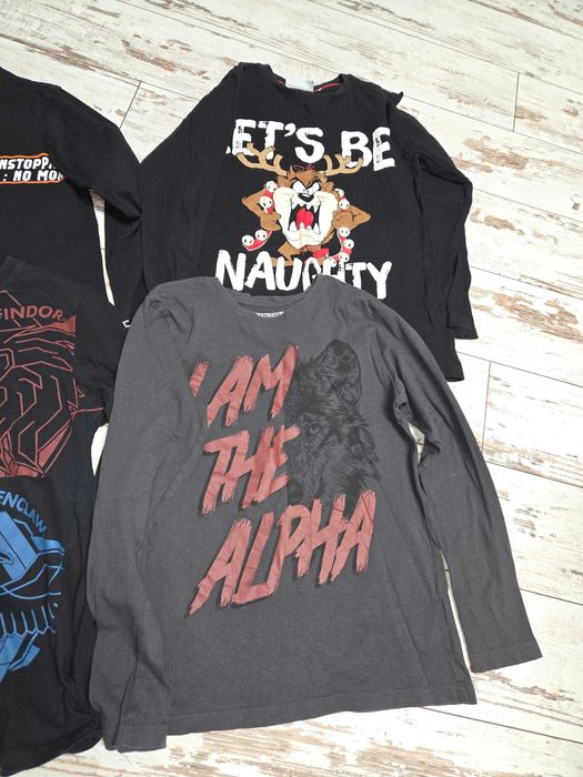 Лот от четири тениски / блузи