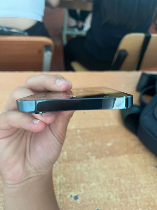 iphone 12 p.m торг уместен