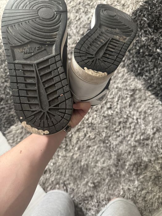 Jordan 1 black and white