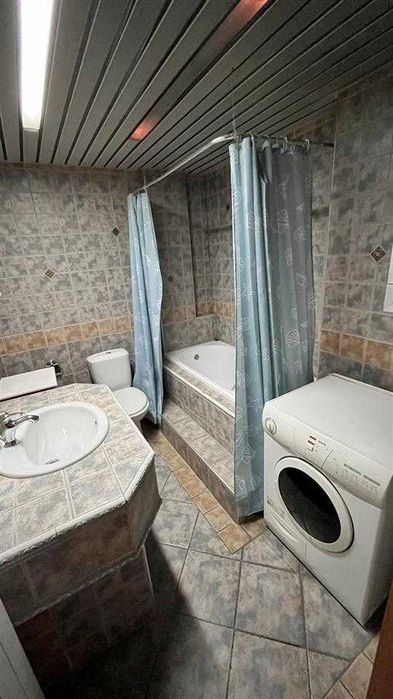 Tристаен имот в кв.Връбница 2