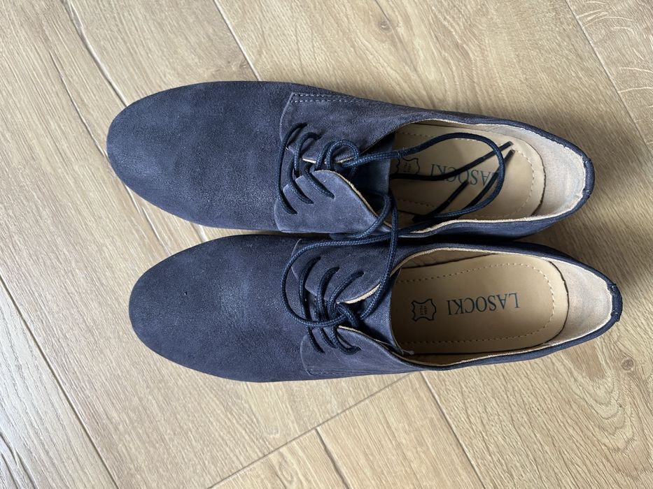 Pantofi piele naturala intoarsa