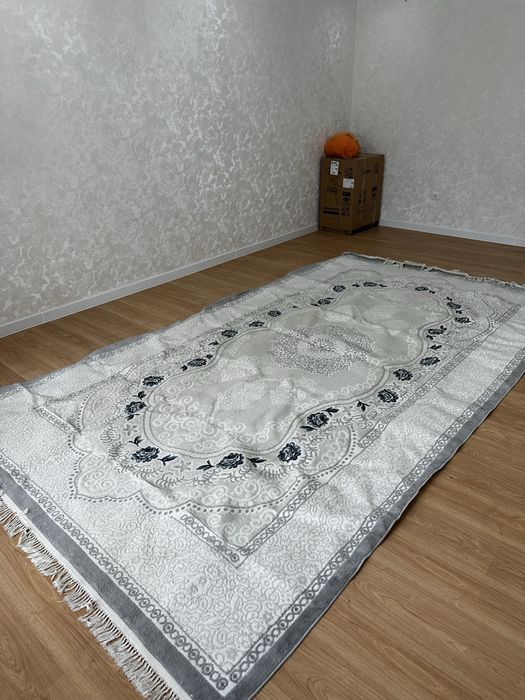 Продам ковер 2,5*4