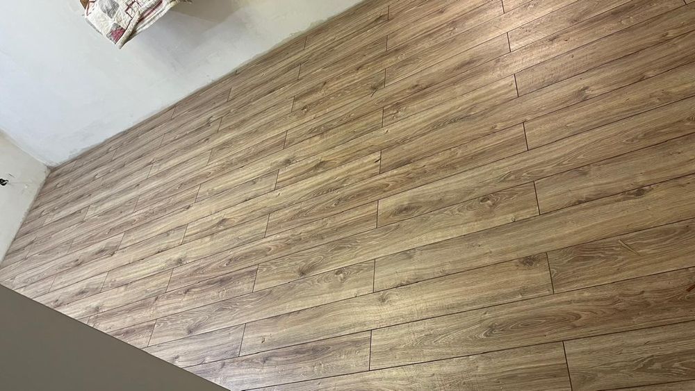 Укладка, установка ламината и паркета