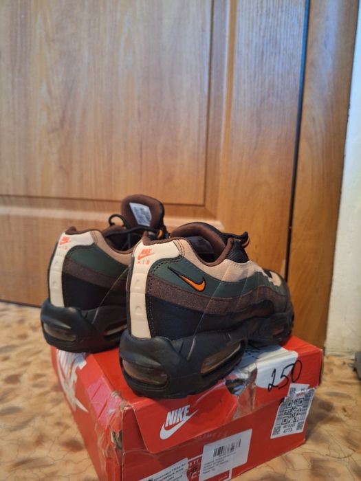 Продам кроссовки Nike Air