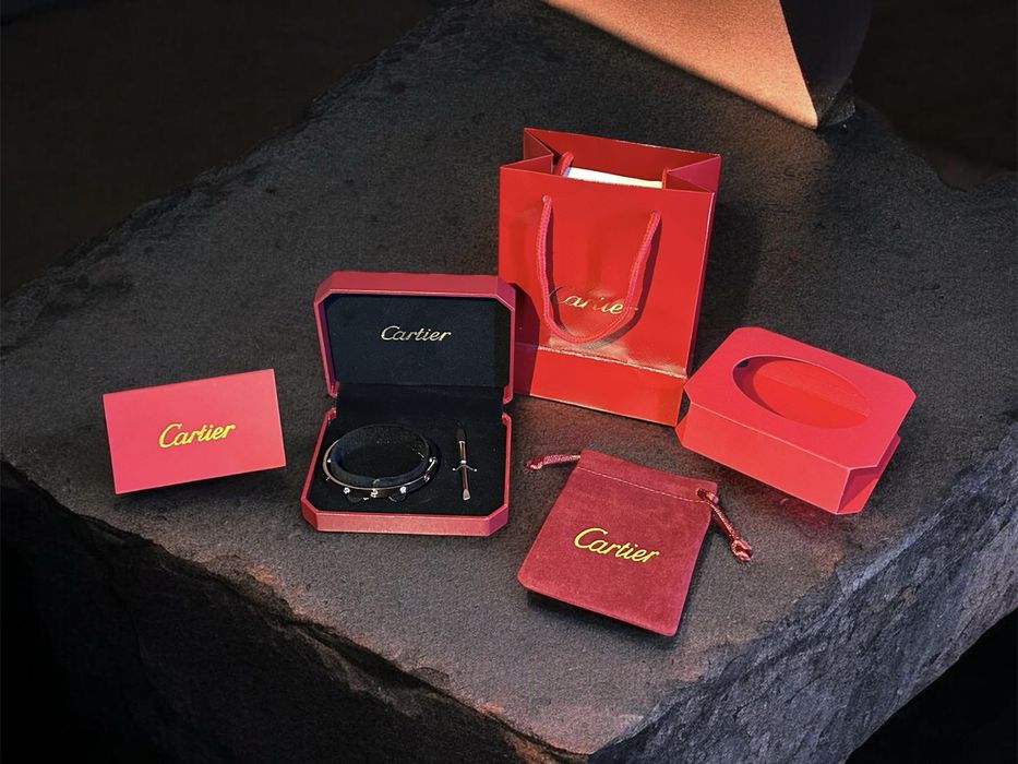 Нова Гривна Cartier LOVE Rose Gold Bracelet завършена в цвят розово злато