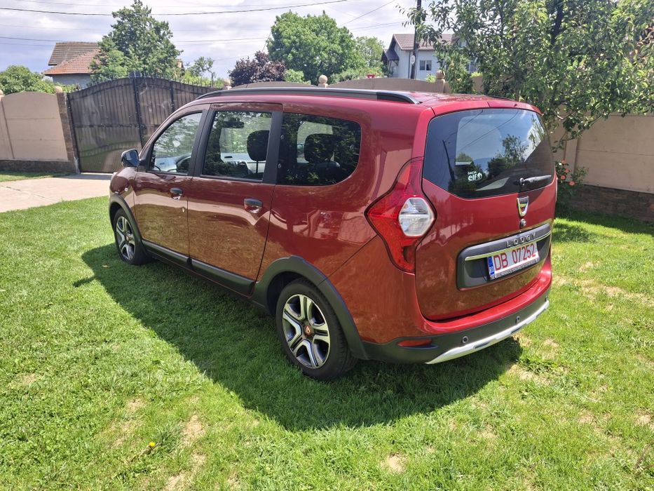 Dacia lodgy stepway tehroad 1.3 tce 7 locuri Rate cu Buletinul  2019