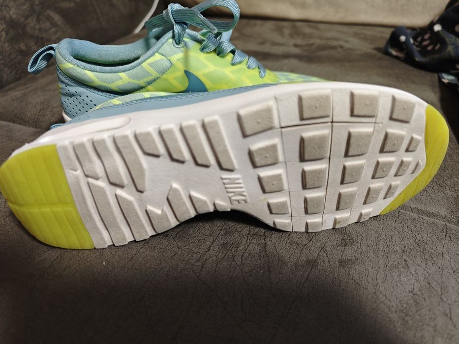 Nike -38/леко умален/затова 37