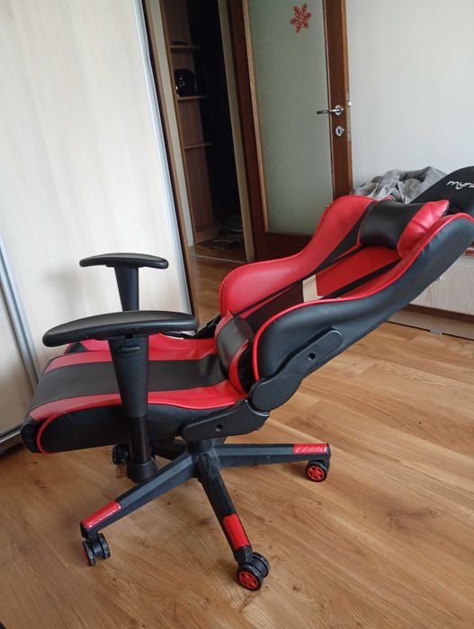 Scaun gaming confortabil