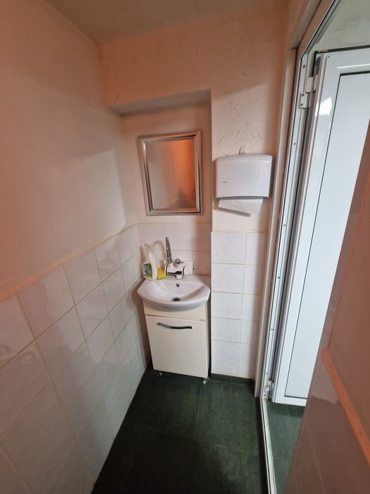 Дава се под наем  в Бургас, Център - 20 кв.м за 229.5 € - Снимка #9