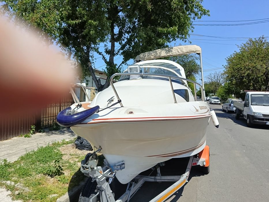 Quicksilver 510 cruiser ,motorizare 90 cp